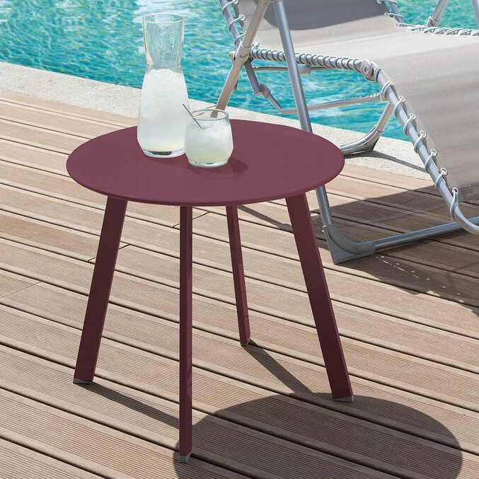 Table D'appoint De Jardin Ronde Saona Bordeaux Mat 1 Table D'appoint De Jardin Ronde Saona Bordeaux Mat