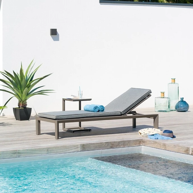 Lit De Piscine Évasion Wengé & Tonka 1 Lit De Piscine Évasion Wengé & Tonka
