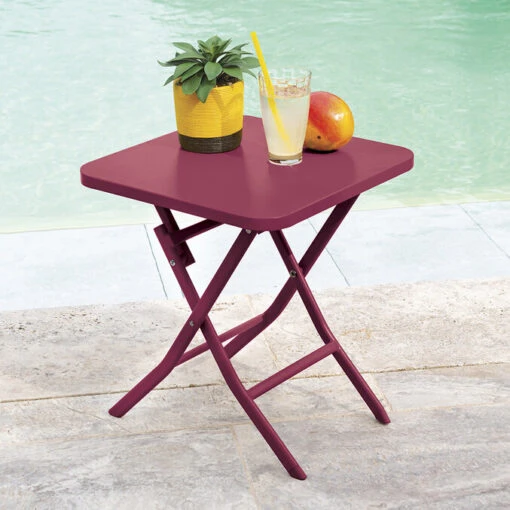 Table D'appoint De Jardin Carrée Greensboro Bordeaux